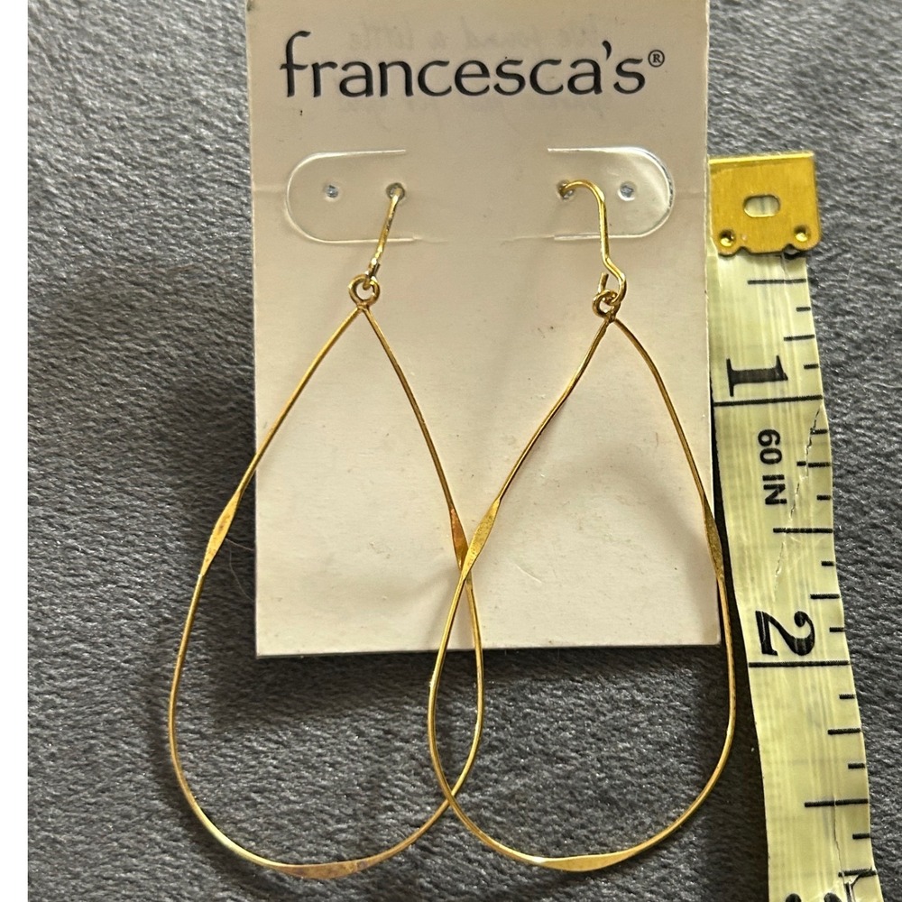 Francesca's Gold Pinched Metal Teardrop Dangle Earrings 41436E-1-3 NEW